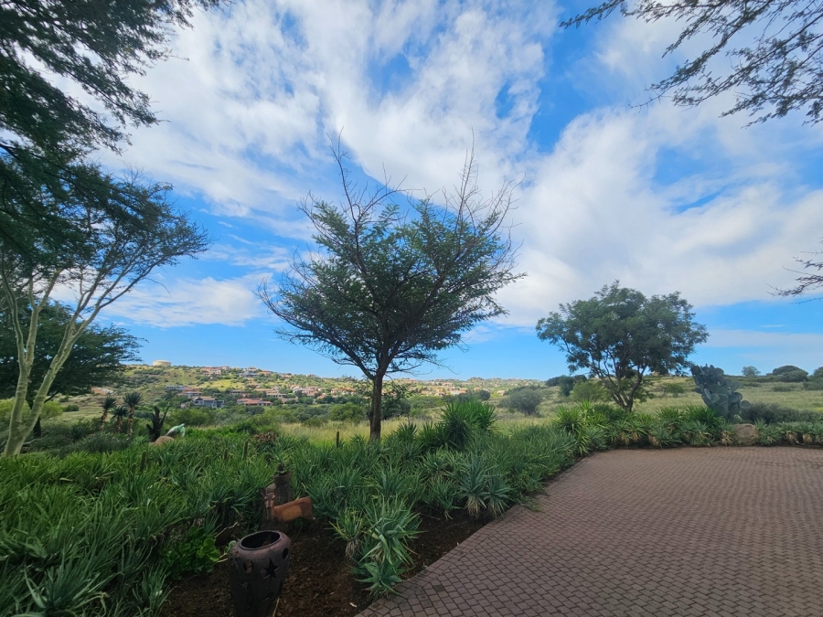 5 Bedroom Property for Sale in Woodland Hills Free State